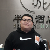 就业榜样说 | 他创办的酒店里,藏着年轻人的成长和梦想 就业榜样说 | 他创办的酒店里,藏着年轻人的成长和梦想
