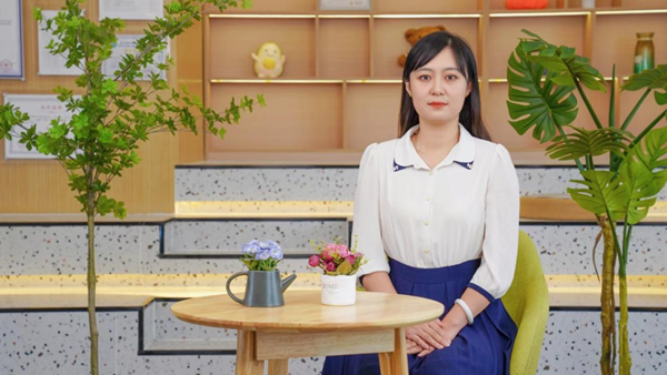 张茜茜 张茜茜
