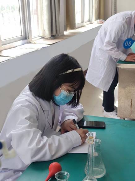 大健康学院药品生产技术专业