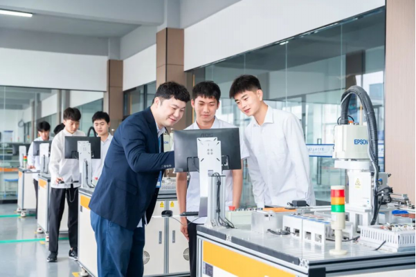 洛阳 科技 职业学院 职业 学院 位列 校友会 校友 2024 20 24 中国 高职 院校 27 被评为 评为 五星级 五星 星级 国一 一流
