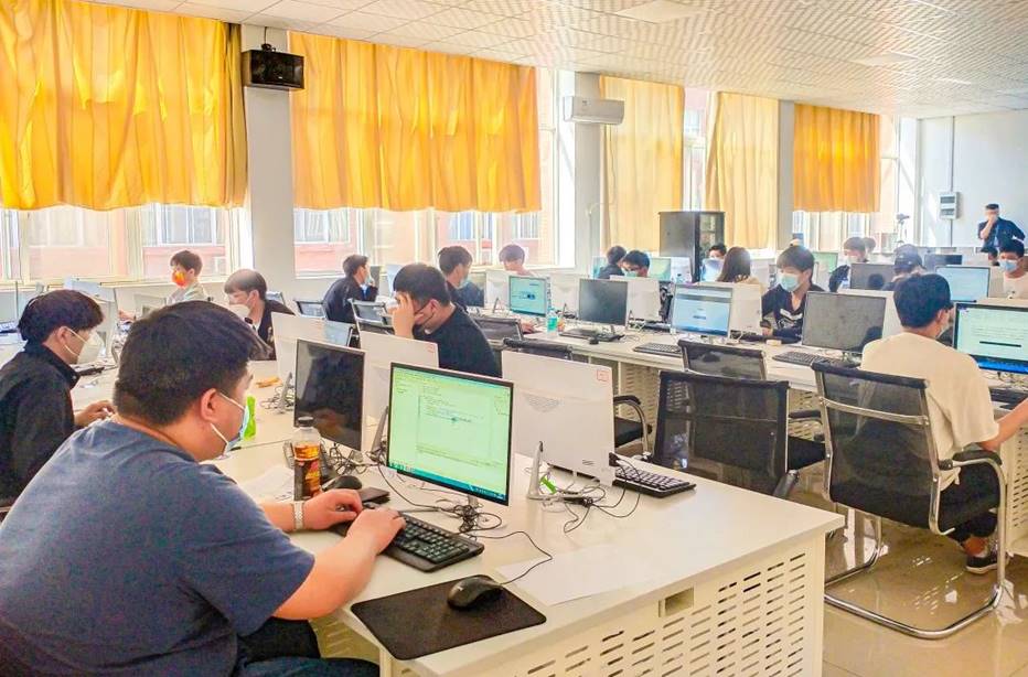 洛阳科技职业学院成功举办第十三届“蓝桥杯”河南省赛 洛阳科技职业学院成功举办第十三届“蓝桥杯”河南省赛