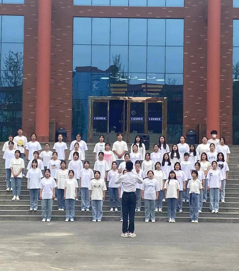 教育学院组织建团百年合唱比赛 教育学院组织建团百年合唱比赛