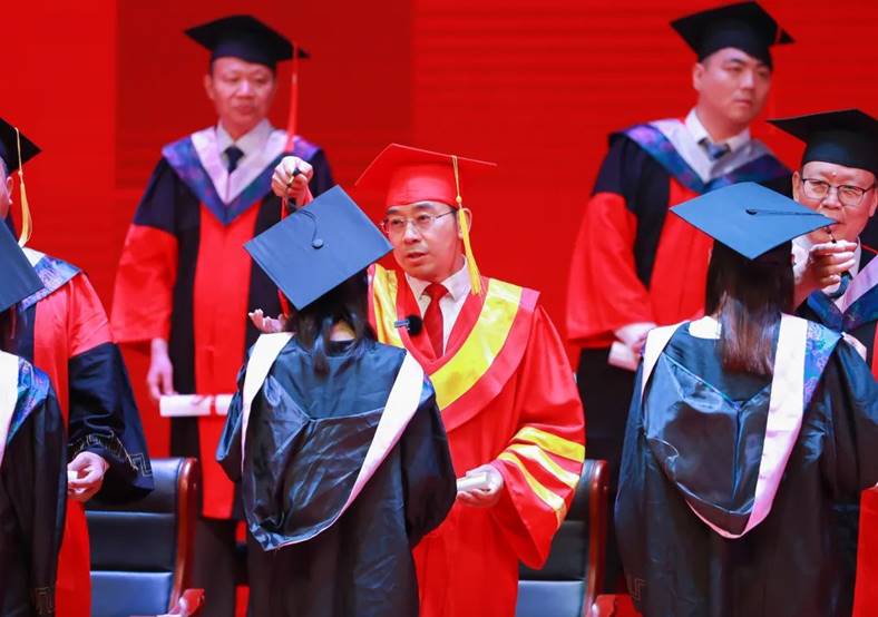 洛阳科技职业学院2022届毕业典礼 洛阳科技职业学院2022届毕业典礼